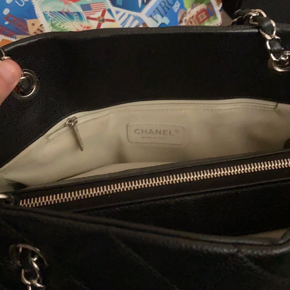 Chanel Grand Shopping Tote - Picture 7 of 17